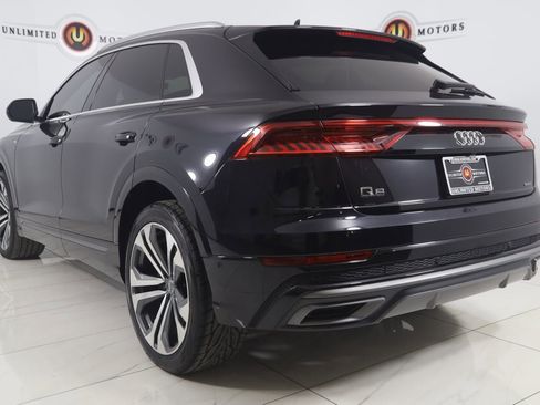 Used 2021 Audi Q8 Prestige w/ Prestige Package image 4