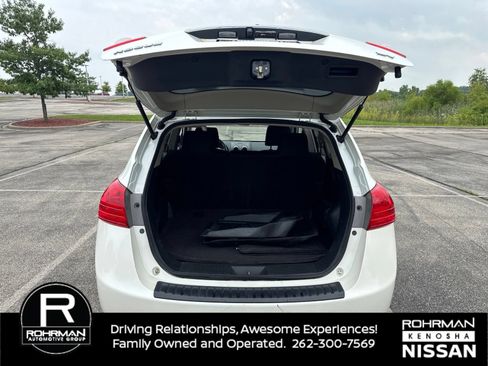 Used 2013 Nissan Rogue SV w/ Premium Pkg FWD image 11