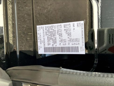 New 2025 Nissan Pathfinder Platinum w/ Black Appearance Package image 25