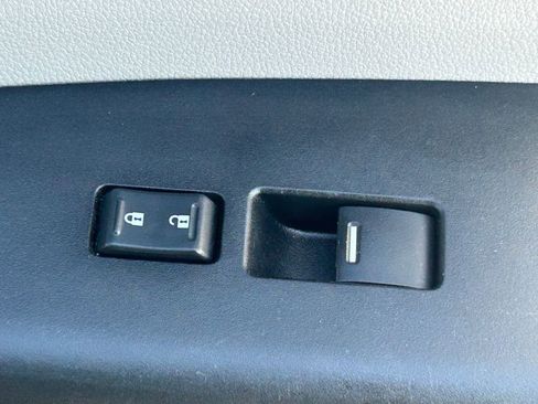 Used 2014 Honda CR-V LX image 33