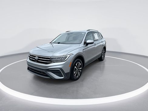 Used 2022 Volkswagen Tiguan S FWD image 4