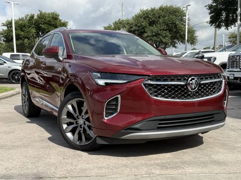 Used 2022 Buick Envision Avenir w/ Technology Package II FWD image 2