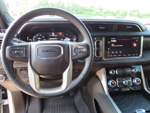 Used 2023 GMC Yukon XL Denali w/ Max Trailering Package AWD/4WD image 21