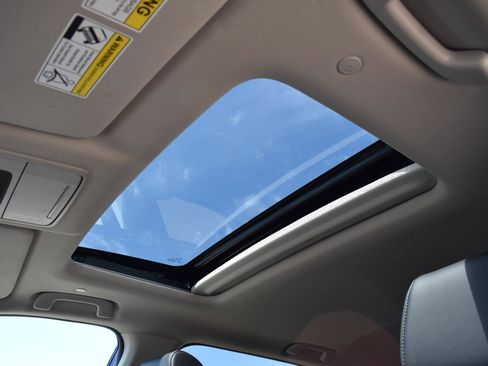 Used 2025 Honda CR-V EX-L image 13
