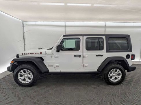 Used 2021 Jeep Wrangler Unlimited Islander image 3