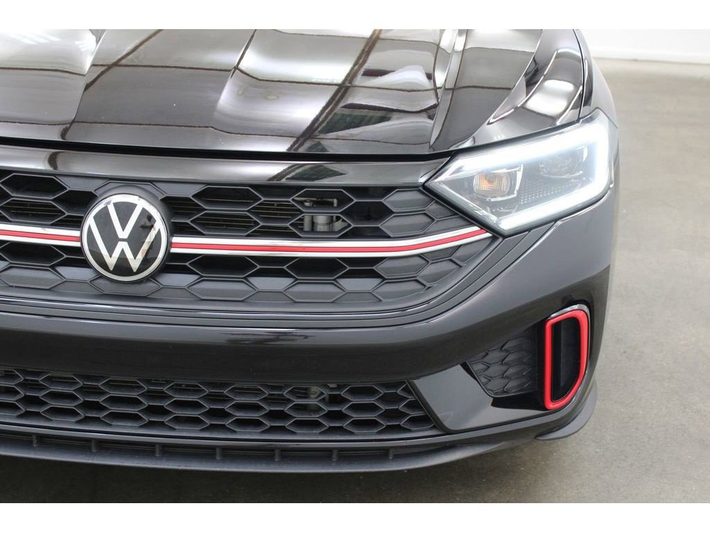 Used 2022 Volkswagen Jetta GLI Autobahn FWD image 4