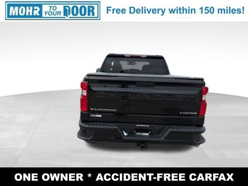 Used 2020 Chevrolet Silverado 1500 Custom w/ Custom Value Package image 4