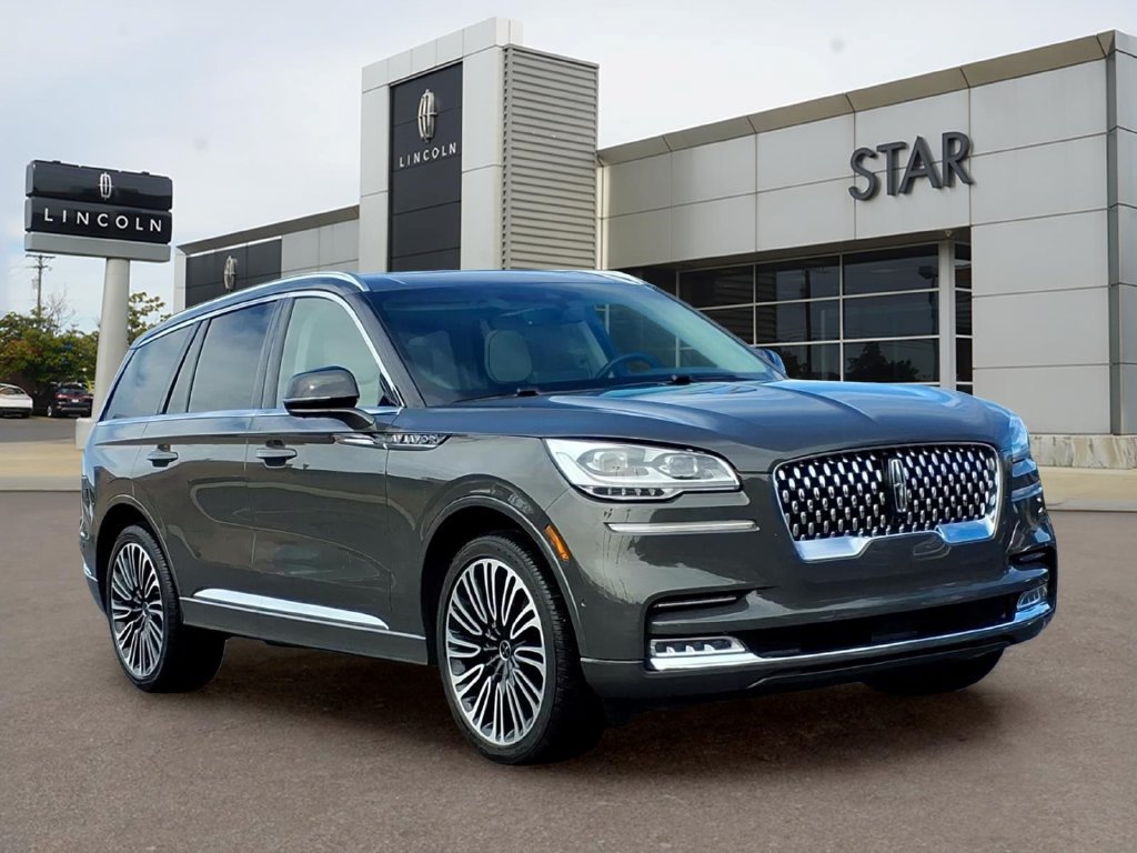 Used 2024 Lincoln Aviator Black Label AWD/4WD image 1