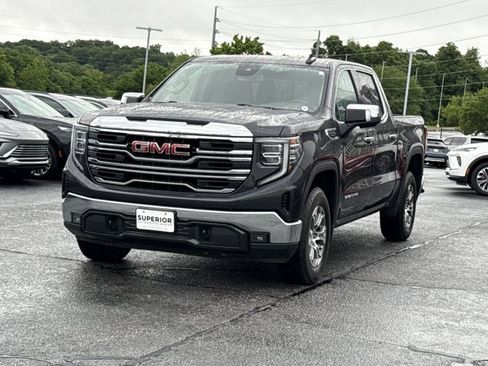 Used 2022 GMC Sierra 1500 SLT w/ SLT Convenience Package AWD/4WD image 12