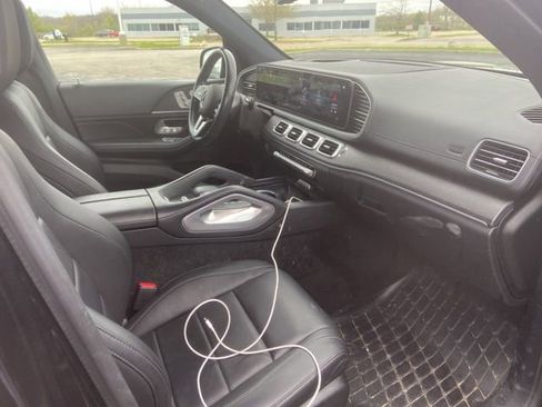 Used 2022 Mercedes-Benz GLS 450 4MATIC image 7