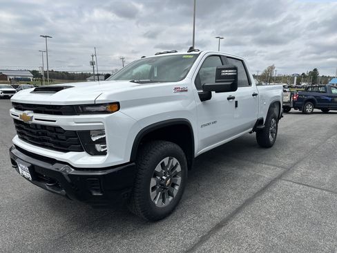 New 2026 Chevrolet Silverado 2500 Custom w/ Custom Value Package AWD/4WD image 3