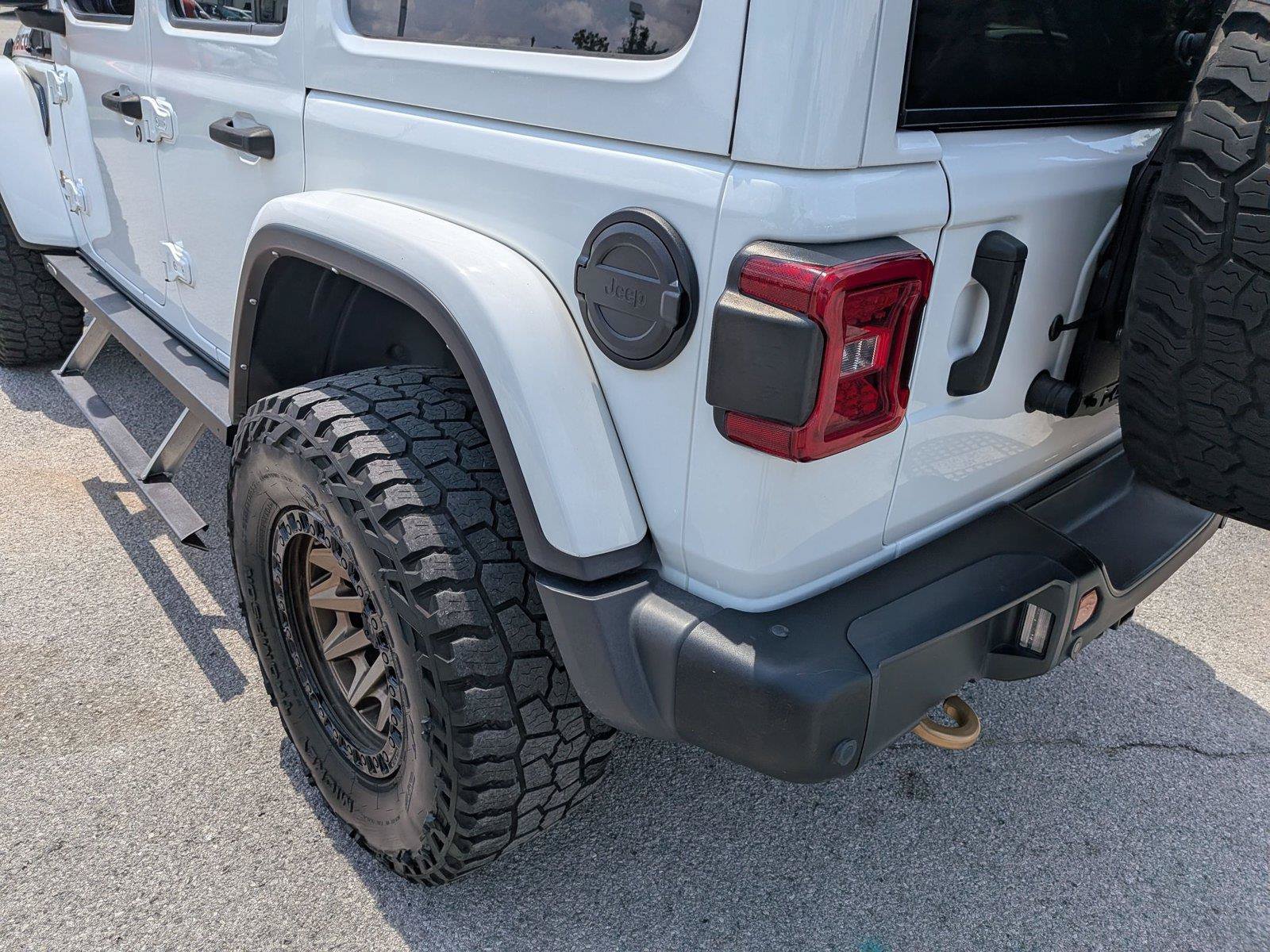Used 2021 Jeep Wrangler Unlimited Rubicon w/ Trailer Tow Package AWD/4WD image 13