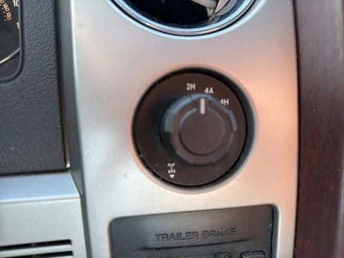 Used 2014 Ford F150 King Ranch w/ King Ranch Luxury Package image 33