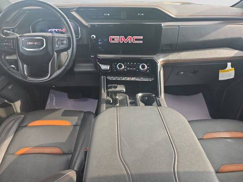 Used 2025 GMC Sierra 1500 AT4 AWD/4WD image 11
