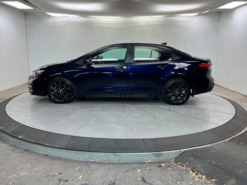 Used 2024 Toyota Corolla SE image 2