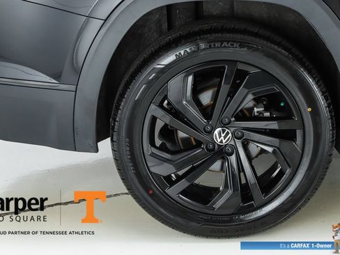 Used 2023 Volkswagen Atlas SE w/ Black Wheel Package FWD image 51