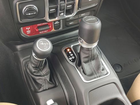 New 2026 Jeep Gladiator Willys AWD/4WD image 19