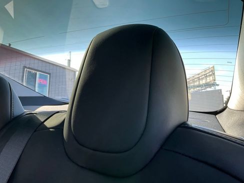 Used 2024 Tesla Model 3 Performance AWD/4WD image 33