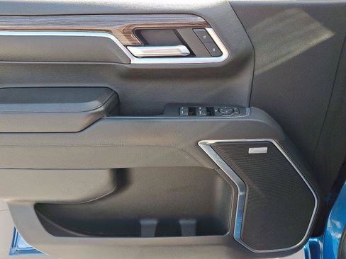 Used 2022 Chevrolet Silverado 1500 RST w/ Convenience Package II AWD/4WD image 10