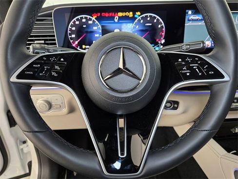 Used 2024 Mercedes-Benz GLE 350 4MATIC image 21