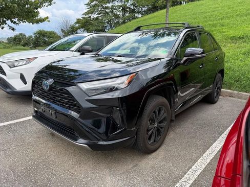 Certified 2022 Toyota RAV4 SE w/ Convenience Package AWD/4WD image 2