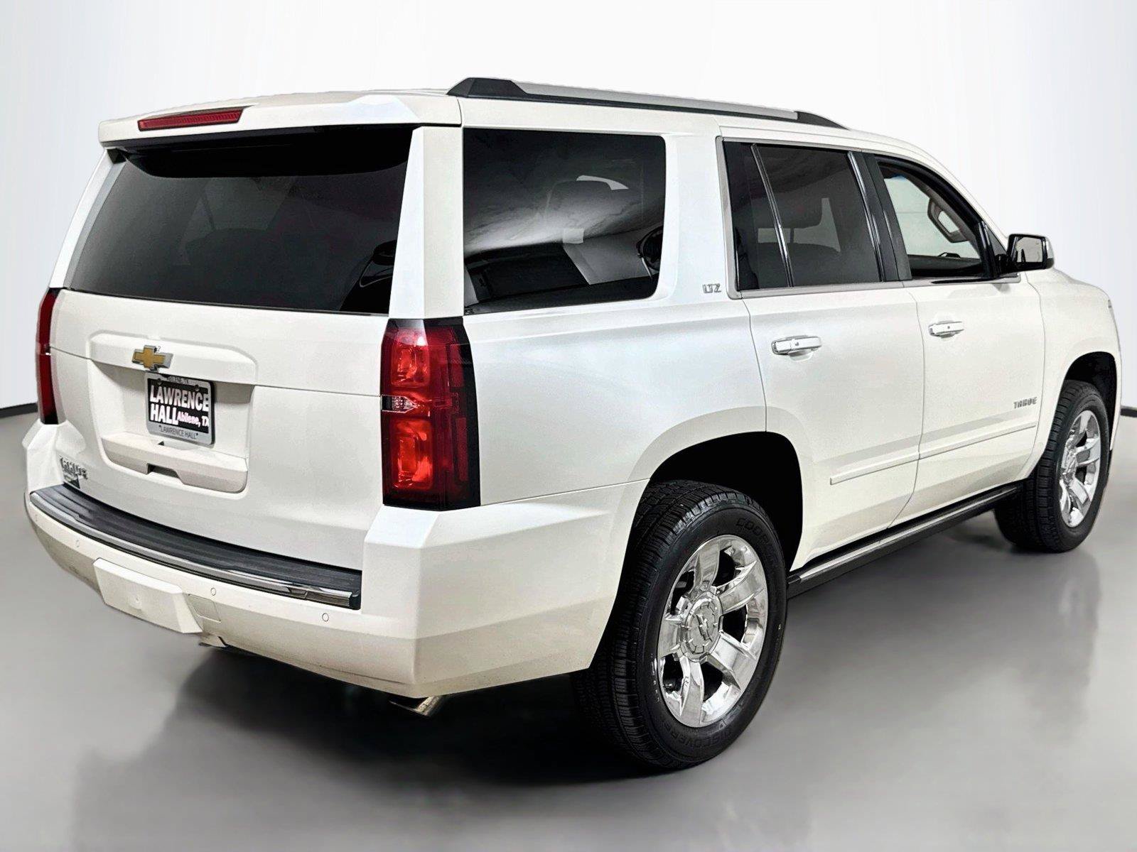 Used 2015 Chevrolet Tahoe LTZ AWD/4WD image 4