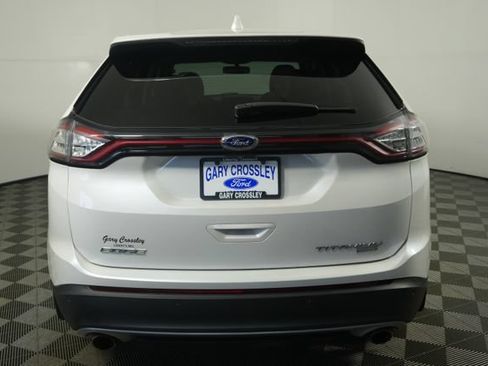 Used 2015 Ford Edge Titanium w/ Technology Package FWD image 4