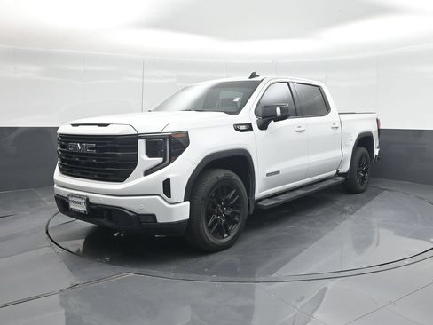 Used 2025 GMC Sierra 1500 Elevation w/ Elevation Premium Package AWD/4WD image 1