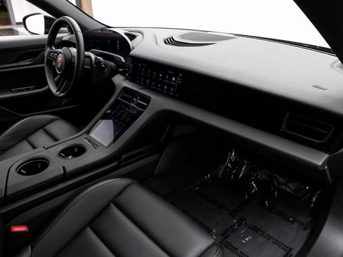 Used 2023 Porsche Taycan w/ Premium Package image 24