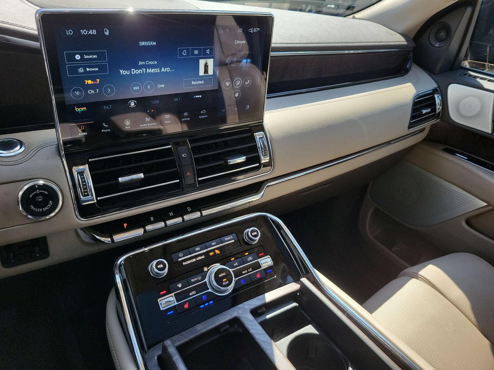Used 2022 Lincoln Navigator Reserve AWD/4WD image 13
