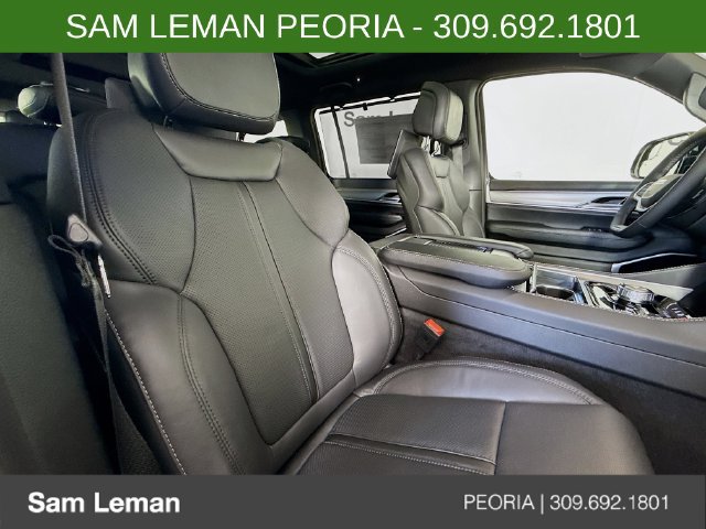 New 2026 Jeep Grand Wagoneer L Limited AWD/4WD image 31