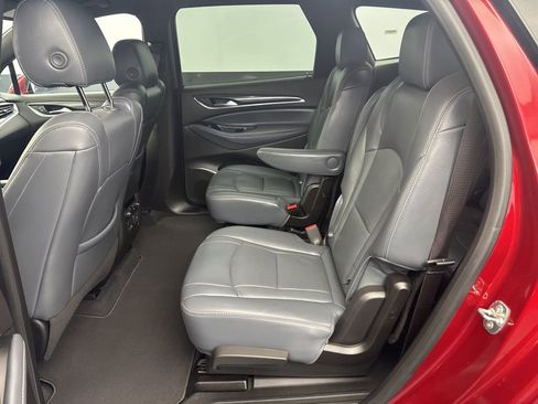 Used 2024 Buick Enclave Premium image 13