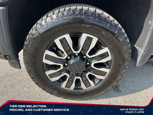 Used 2024 GMC Sierra 2500 Denali Ultimate w/ Max Trailering Package AWD/4WD image 10