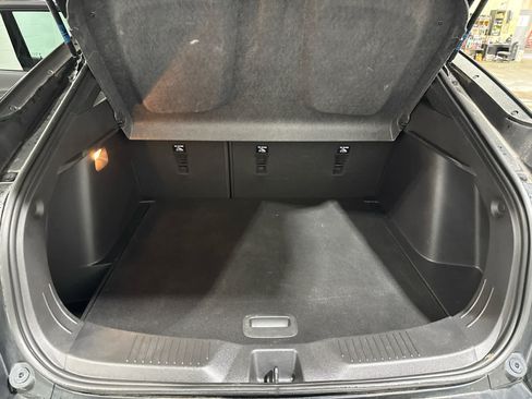 Used 2024 Buick Envista Sport Touring w/ Convenience I Package FWD image 21