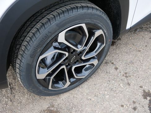 New 2026 Chevrolet Trax RS w/ Driver Confidence Package image 9