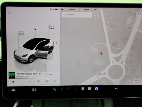Used 2023 Tesla Model Y Long Range AWD/4WD image 23
