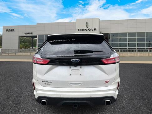 Used 2019 Ford Edge ST w/ Equipment Group 401A AWD/4WD image 4