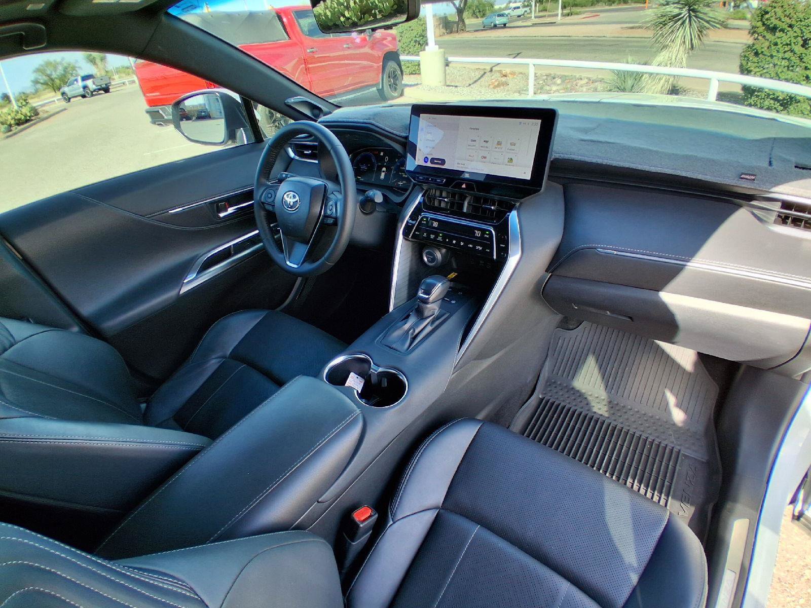 Used 2024 Toyota Venza Limited AWD/4WD image 28