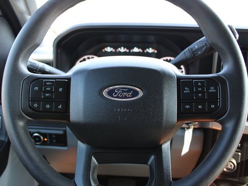 Used 2024 Ford F350 XL w/ 360-Degree Camera Package RWD image 21