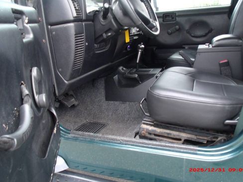 Used 2001 Jeep Wrangler Sport image 8