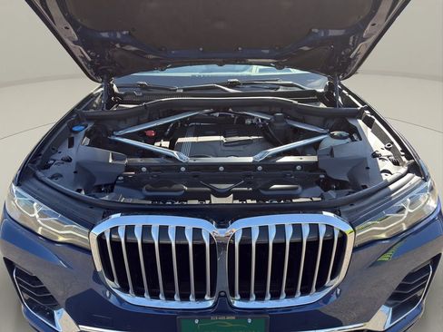 Used 2022 BMW X7 xDrive40i w/ Premium Package AWD/4WD image 22