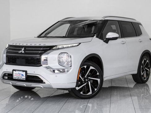 Used 2022 Mitsubishi Outlander SEL image 4