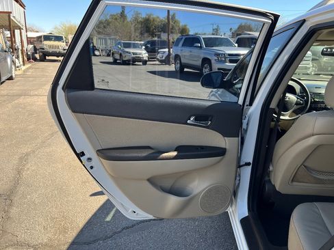 Used 2011 Hyundai Elantra SE image 29