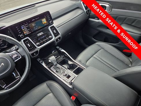 Used 2023 Kia Sorento SX AWD/4WD image 13