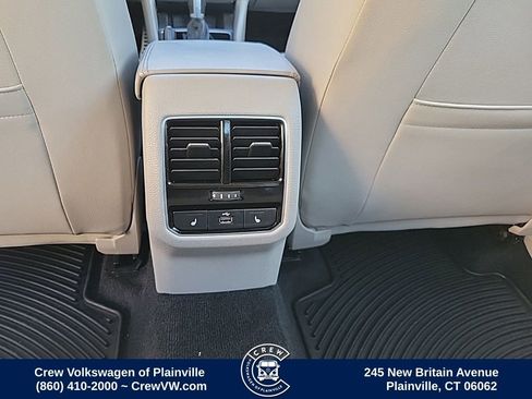 Used 2017 Volkswagen Passat 1.8T SEL Premium image 48