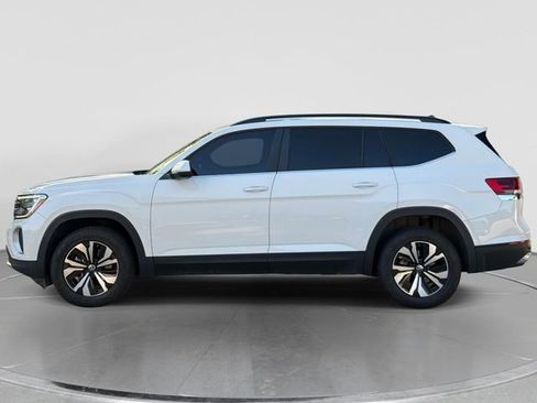 Used 2024 Volkswagen Atlas SE AWD/4WD image 10