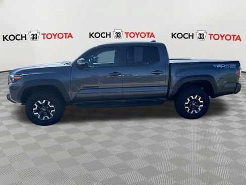 Used 2021 Toyota Tacoma TRD Off-Road w/ Technology Package AWD/4WD image 4