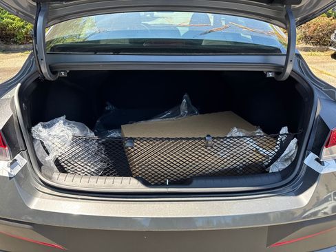 New 2025 Hyundai Elantra Sport image 18