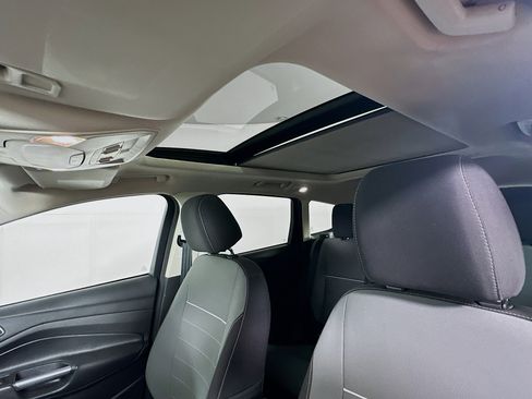 Used 2015 Ford Escape SE w/ Equipment Group 201A image 25