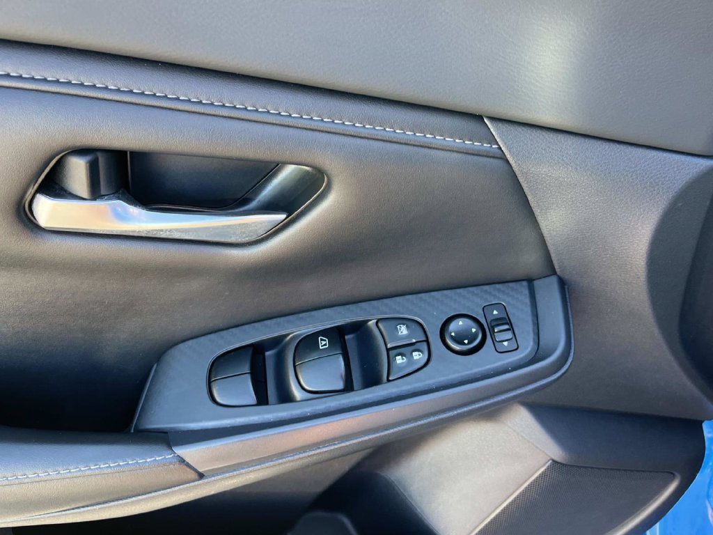 Used 2022 Nissan Sentra SV FWD image 28
